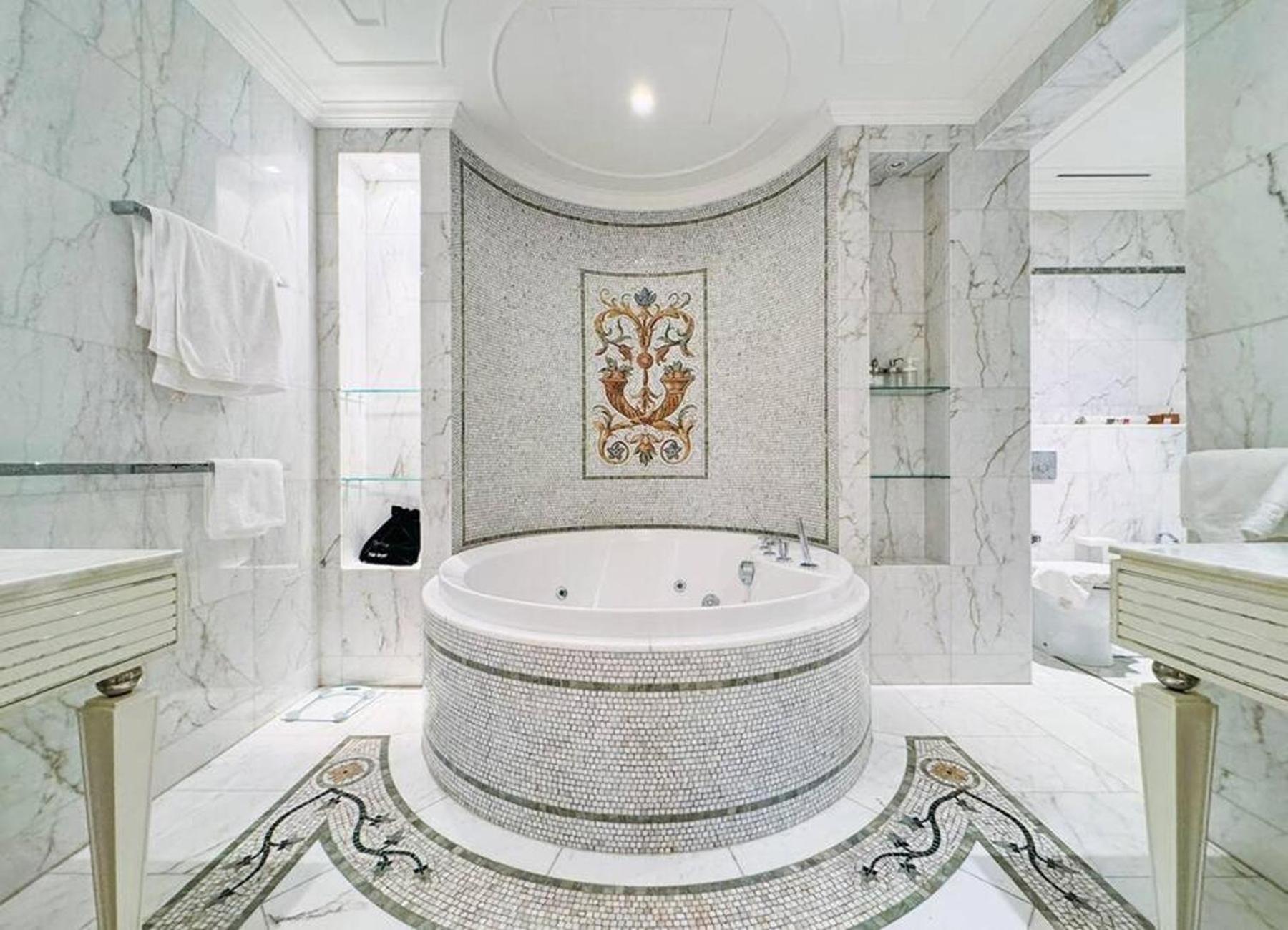 Brown Stone - Palazzo Versace Waterfront View Apartment